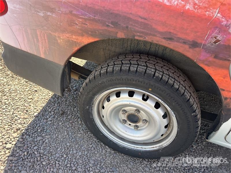 Chevrolet Express Изотермический фургон
