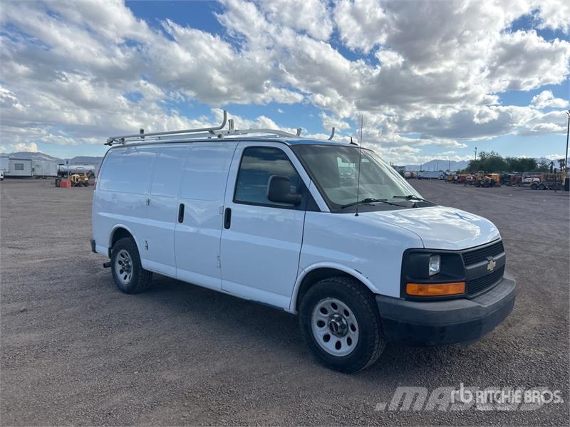 Chevrolet Express 1500 Cargo Van 大型面包车