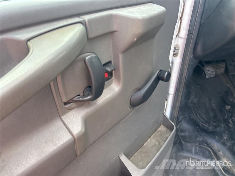 Chevrolet Express 1500 Cargo Van 大型面包车