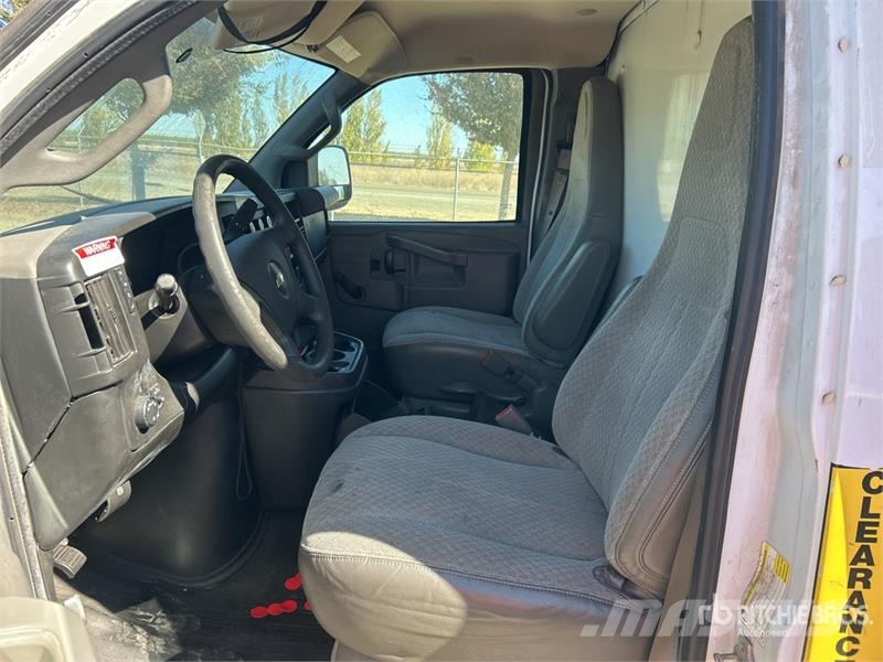 Chevrolet Express 3500 ボックスボディー、ウイング、箱車