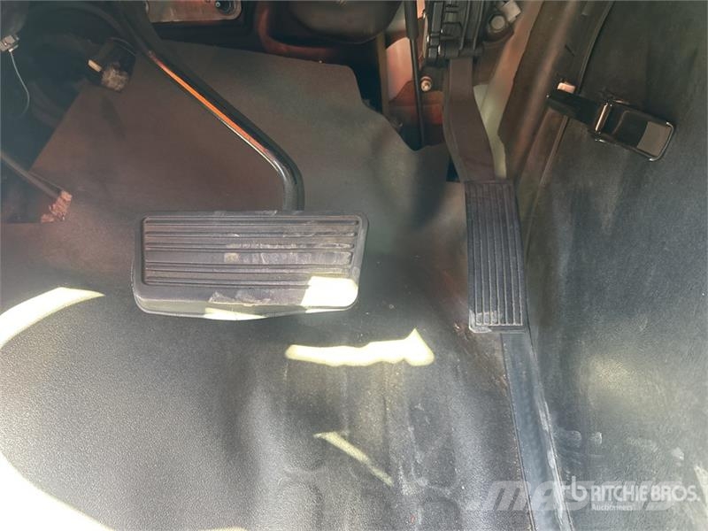 Chevrolet Express 3500 ボックスボディー、ウイング、箱車