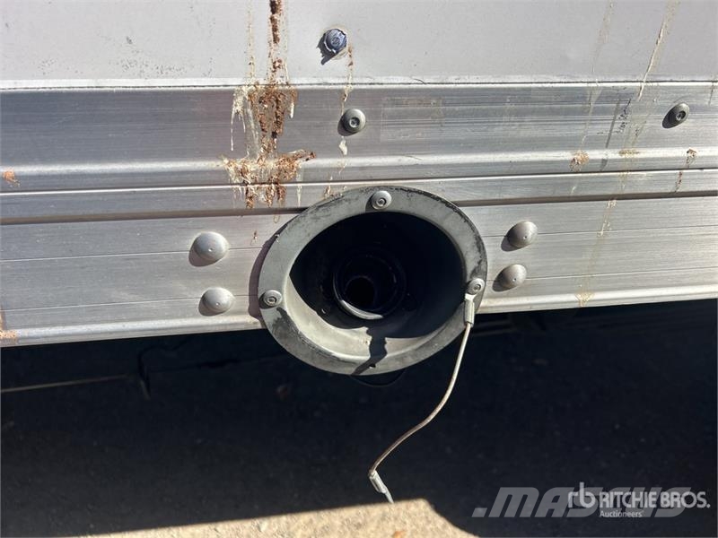 Chevrolet Express 3500 ボックスボディー、ウイング、箱車