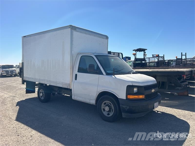 Chevrolet Express 3500 ボックスボディー、ウイング、箱車