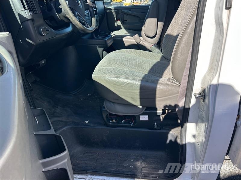 Chevrolet Express 3500 Furgons
