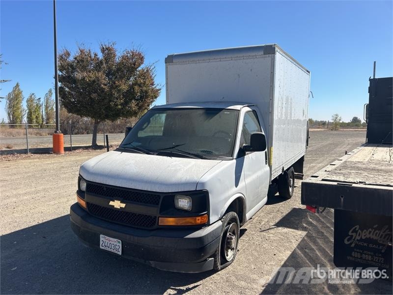 Chevrolet Express 3500 ボックスボディー、ウイング、箱車
