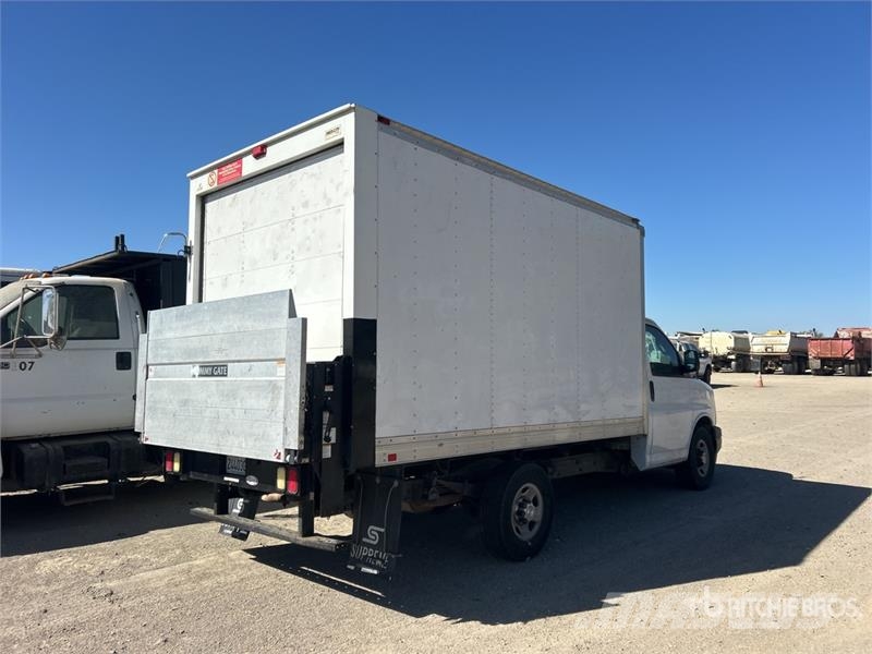 Chevrolet Express 3500 ボックスボディー、ウイング、箱車