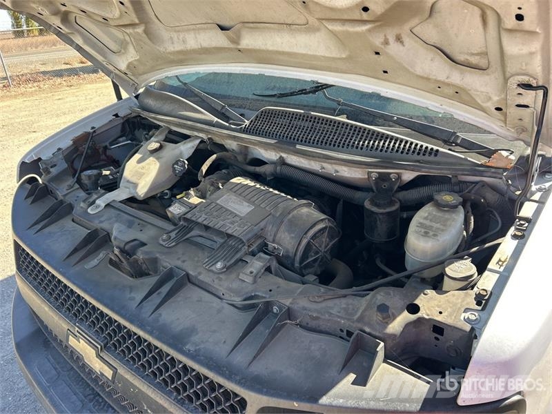 Chevrolet Express 3500 ボックスボディー、ウイング、箱車