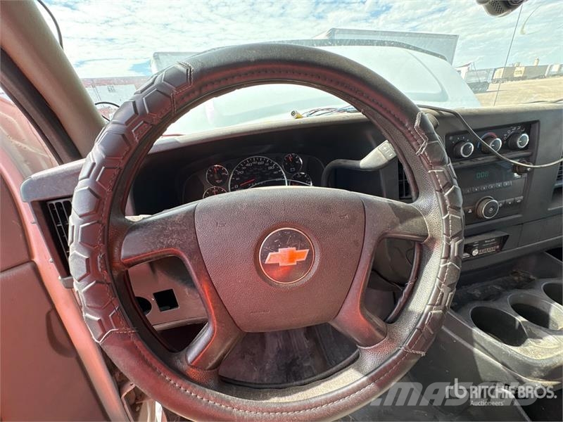 Chevrolet Express 3500 4x2 Utility Truck شاحنات خفيفة/مفصلية الجوانب