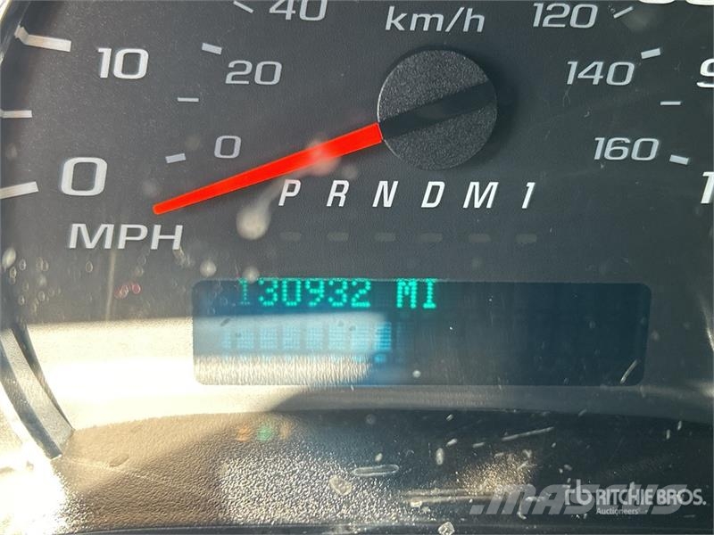Chevrolet Express 3500 ボックスボディー、ウイング、箱車