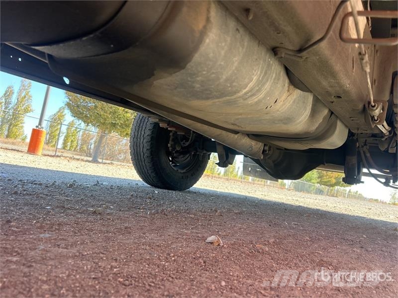 Chevrolet Express 3500 ボックスボディー、ウイング、箱車