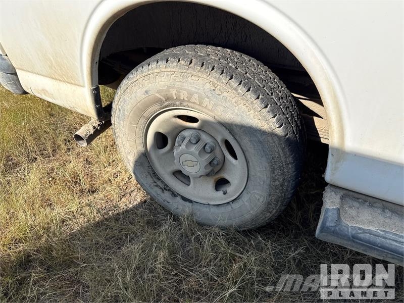 Chevrolet G3500 Panel vans