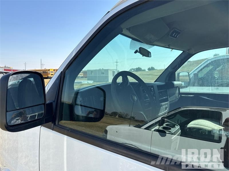 Chevrolet G3500 Panel vans