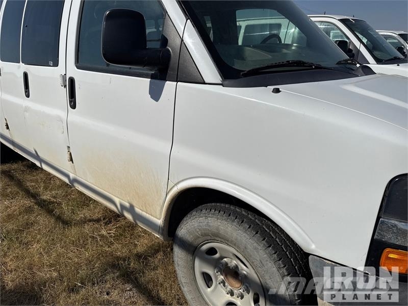 Chevrolet G3500 Panel vans