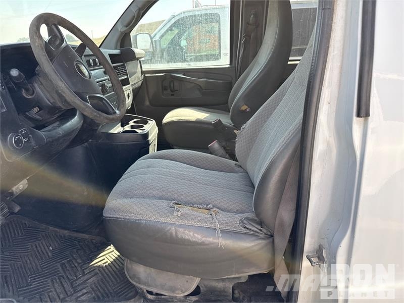 Chevrolet G3500 Panel vans