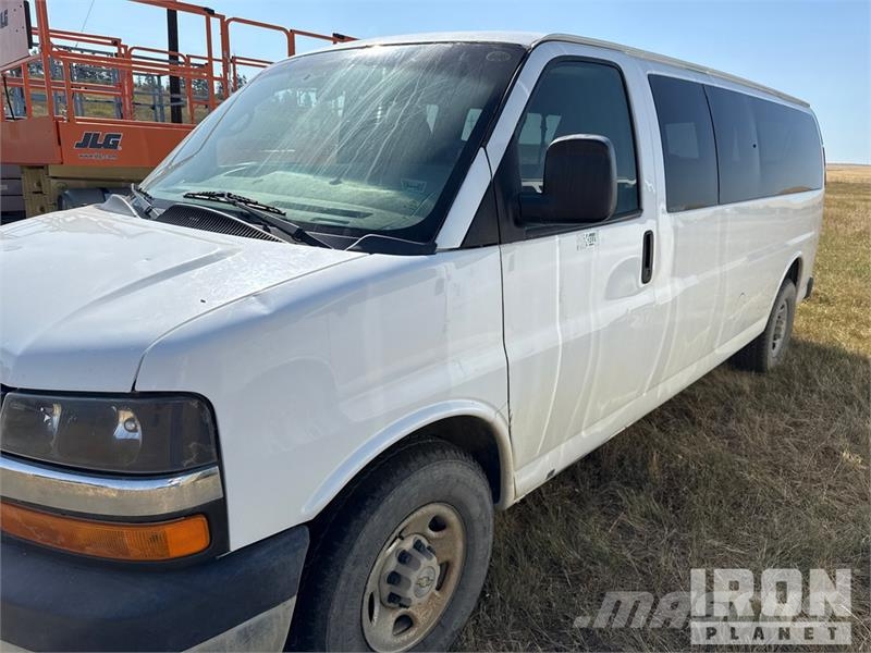Chevrolet G3500 Panel vans