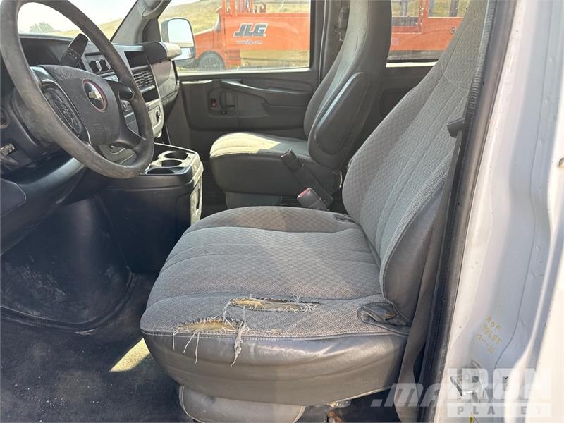 Chevrolet G3500 Panel vans