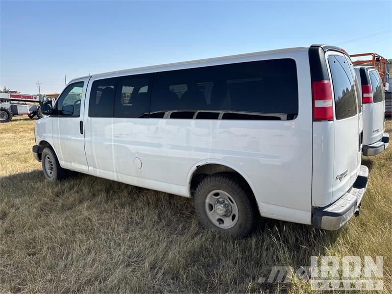 Chevrolet G3500 Panel vans