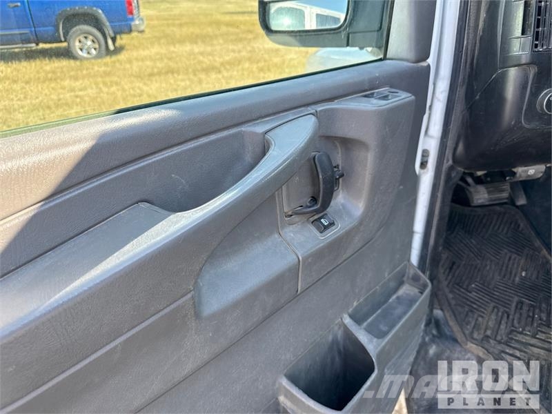 Chevrolet G3500 Panel vans