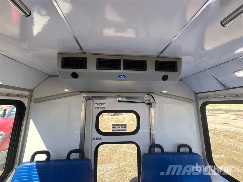 Chevrolet G4500 4x2 Transit Bus Mini-bus
