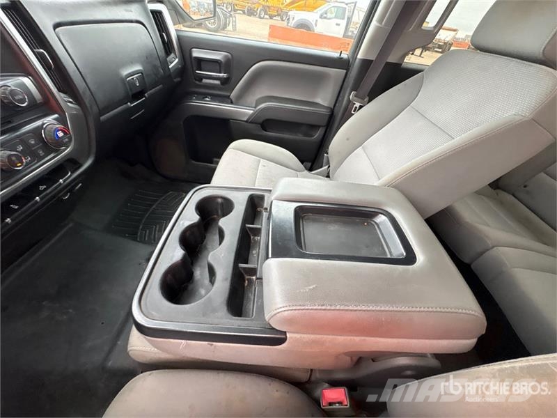 Chevrolet Silverado 1500 4x4 Crew Cab Pickup 其他