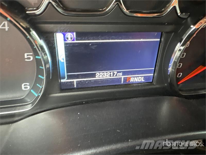 Chevrolet Silverado 1500 4x4 Crew Cab Pickup 其他