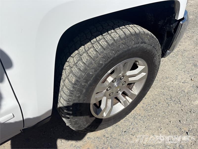 Chevrolet Silverado 1500 4x4 Extended Cab Pickup Прочие фургоны