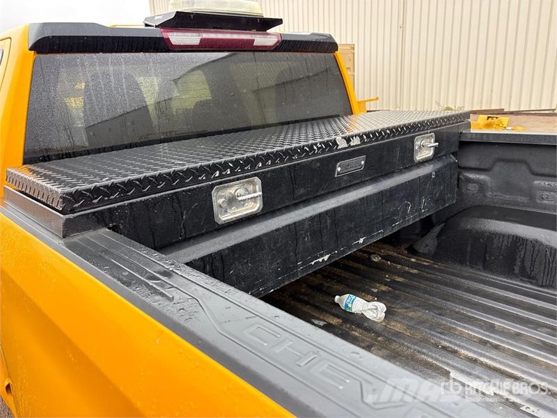Chevrolet Silverado 1500 4x4 Crew Cab Pickup Άλλα Vans