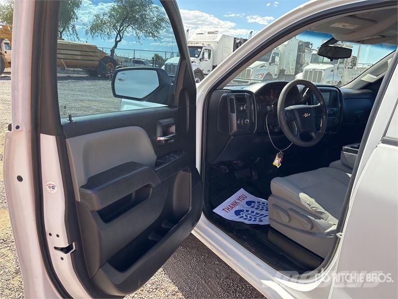Chevrolet Silverado 1500 4x2 Crew Cab Pickup Ostalo