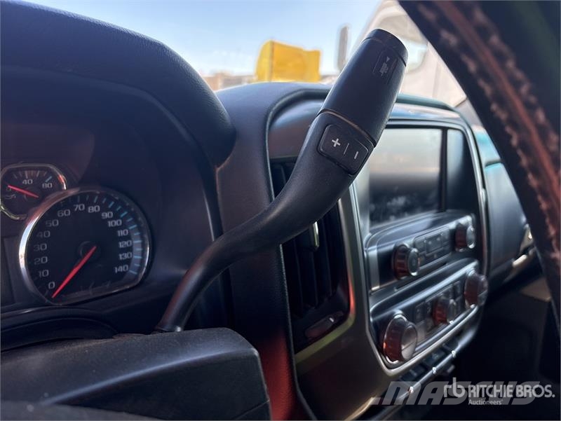 Chevrolet Silverado 1500 4x4 Extended Cab Pickup Прочие фургоны