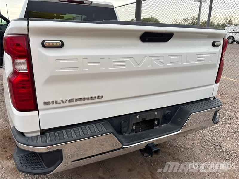 Chevrolet Silverado 1500 4x2 Extended Cab Pickup Andre varebiler