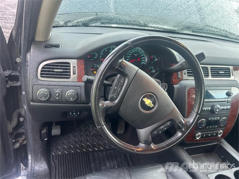 Chevrolet Silverado 1500 LTZ 4x4 Crew Cab Pickup Diger