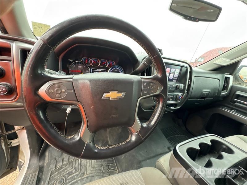 Chevrolet Silverado 1500 4x4 Crew Cab Pickup 其他