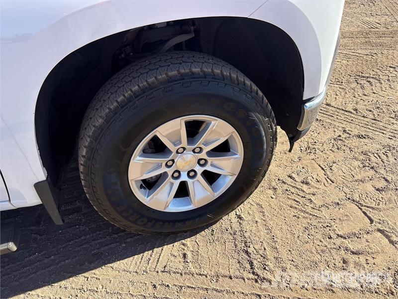 Chevrolet Silverado 1500 4x4 Extended Cab Pickup Otras furgonetas