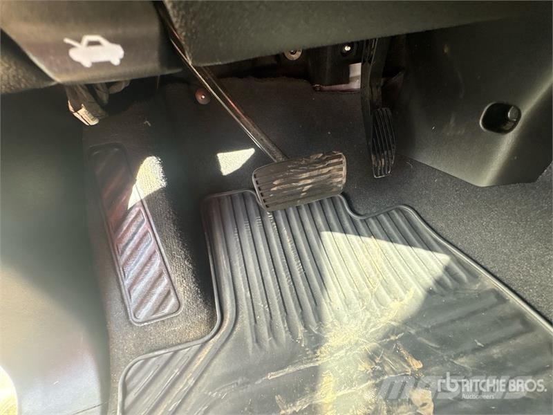 Chevrolet Silverado 1500 4x4 Extended Cab Pickup Otras furgonetas