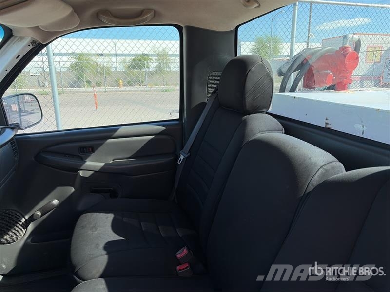 Chevrolet Silverado 1500 4x2 Pickup Andre varebiler