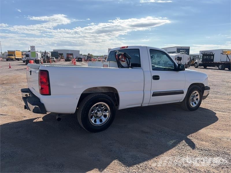 Chevrolet Silverado 1500 4x2 Pickup Andre varebiler