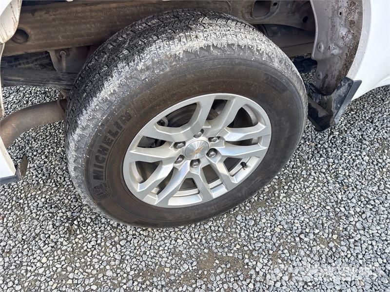 Chevrolet Silverado 1500 4x4 Crew Cab Pickup Інше
