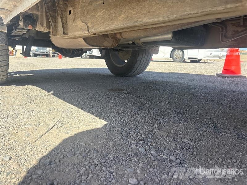 Chevrolet Silverado 1500 Custom 4x4 Extended Cab Pickup Άλλα Vans