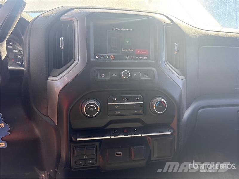 Chevrolet Silverado 1500 Custom 4x4 Extended Cab Pickup Άλλα Vans