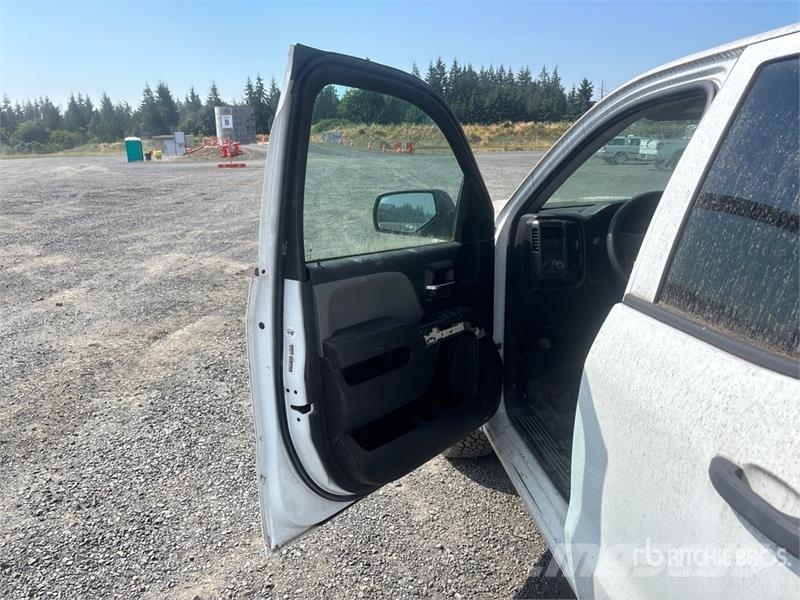 Chevrolet Silverado 1500 4x2 Extended Cab Pickup (Inoperable Muu