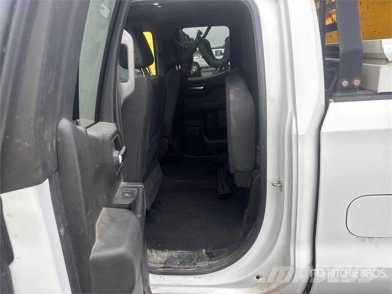 Chevrolet Silverado 1500 4x4 Extended Cab Pickup Ostalo
