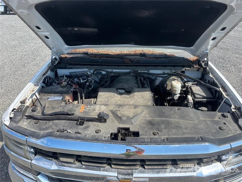 Chevrolet Silverado 1500 4x2 Extended Cab Pickup (Inoperable Muu