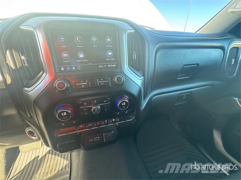 Chevrolet Silverado 1500 4x4 Extended Cab Pickup Otras furgonetas