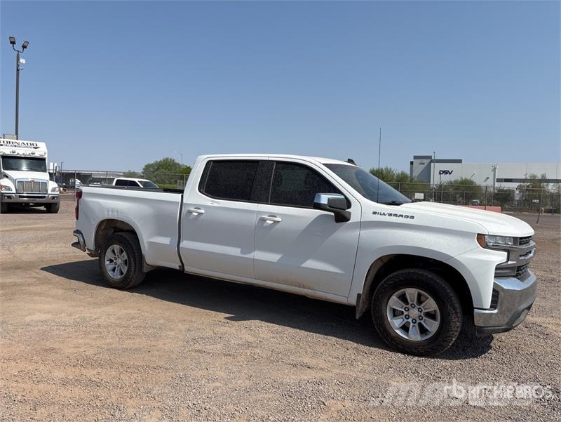 Chevrolet Silverado 1500 LT 4x2 Crew Cab Pickup Drugi