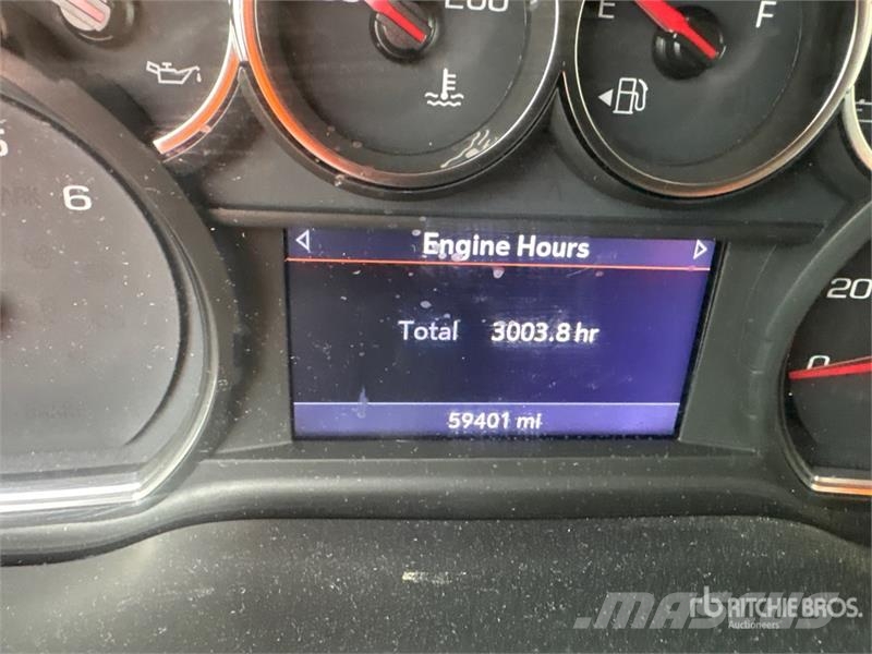 Chevrolet Silverado 1500 4x4 Crew Cab Pickup Άλλα Vans