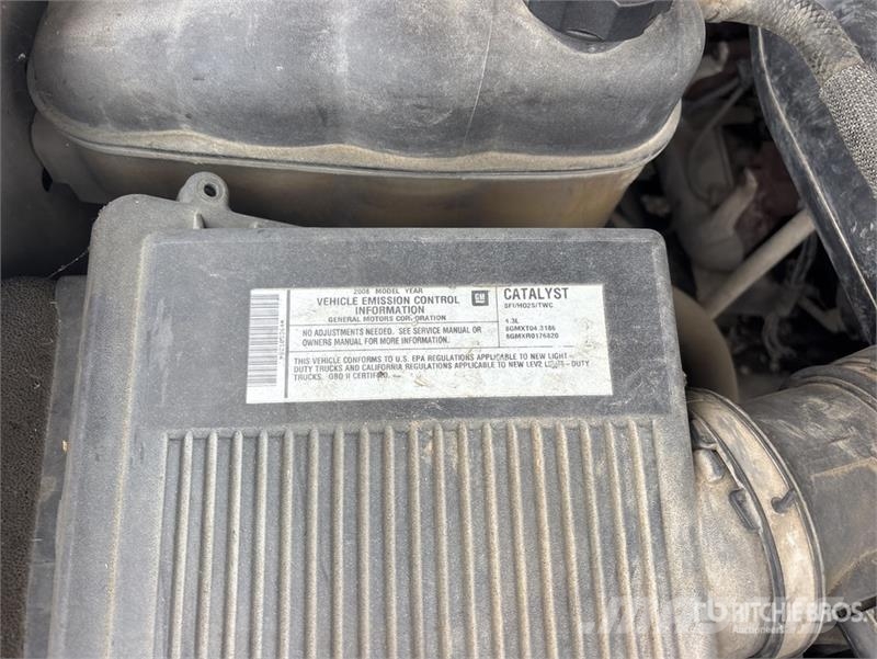 Chevrolet Silverado 1500 4x2 Extended Cab Pickup Outro