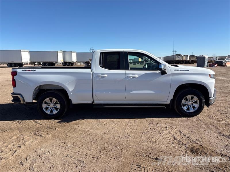 Chevrolet Silverado 1500 4x4 Extended Cab Pickup Otras furgonetas