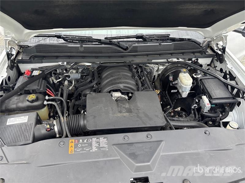 Chevrolet Silverado 1500 4x2 Crew Cab Pickup أخرى