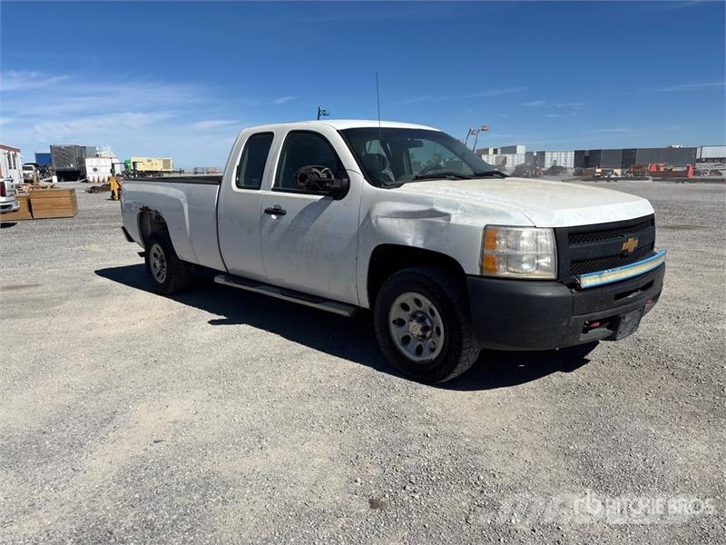 Chevrolet Silverado 1500 4x4 Extended Cab Pickup Anders