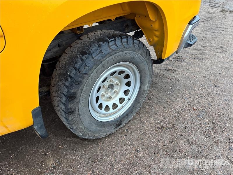 Chevrolet Silverado 1500 4x4 Crew Cab Pickup Άλλα Vans